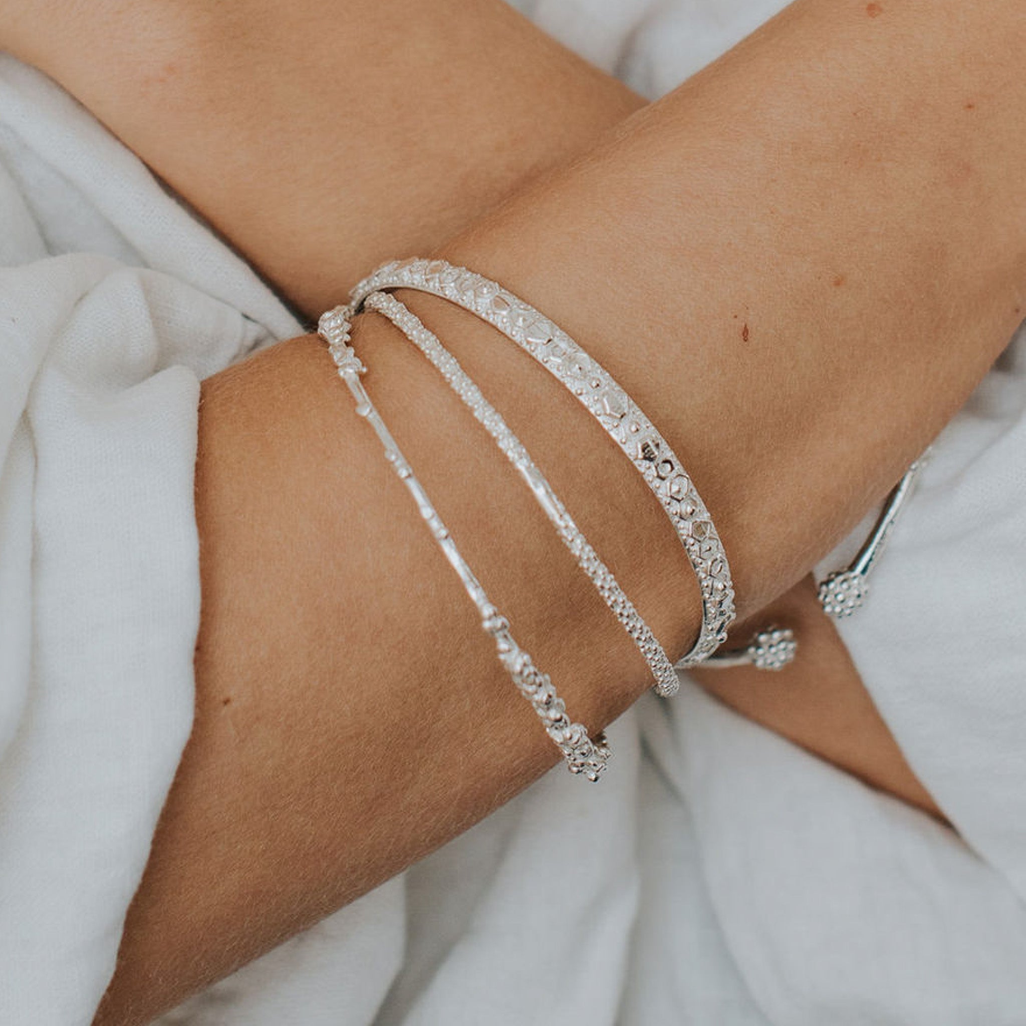 The Hebe Bangle - Dainty London